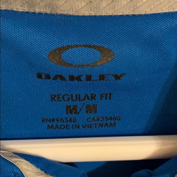 Blue Oakley Golf Polo - Picture 3 of 4